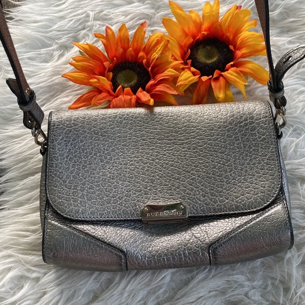 HP🌺 Burberry crossbody bag 🌺 - Picture 14 of 14